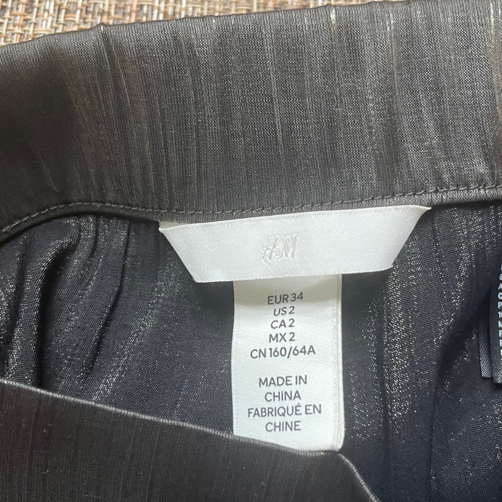 H&M Charcoal Gray Shimmery Metallic Wide-Leg Trousers Size 2 NWOT - Picture 10 of 11